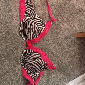 Cute bra